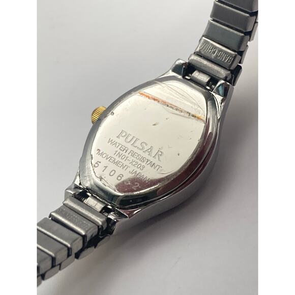 Pulsar 1N01-X203 Womens Analog Petite Oval Watch 17mm - New Battery - WR - Picture 8 of 9